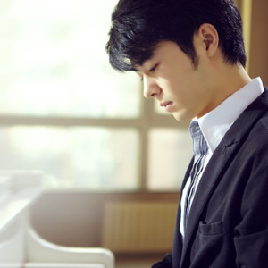 男女日逼zO日逼吃香蕉
